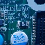 Лишняя деталь? Лишняя деталь?